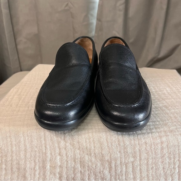 Bally MILS Mens Black Pebbled Leather Loafers Slip On Rubber Soles Sz 8.5D Swiss